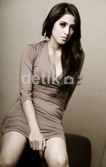 Pose Seksi si Cantik Sabrina