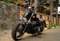 Urusan performa, Victory sepertinya memang tidak mau berspekulasi. Sebab, motor ini terasa sangat bertenaga. Hal itu tidaklah mengherankan bila kita melirik profil mesin besar berkapasitas 1.731 cc yang bertengger di tengahnya. Syubhan Akib/detikOto.
