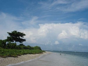 Keindahan yang Tak Pernah Berujung di Ujung Genteng