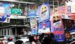 Halte Busway Jadi Medan Perang Spanduk Pilgub
