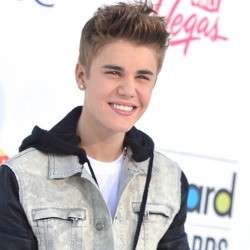 Menunggu Aksi Spesial Justin Bieber di Teen Choice Awards