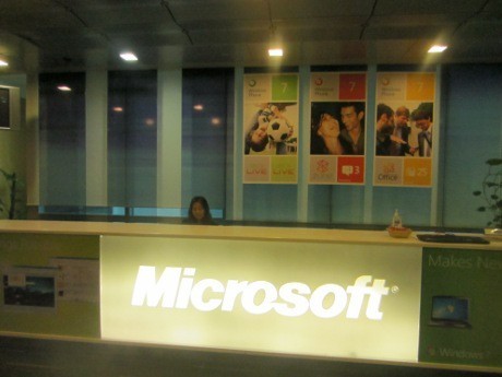Yuk, Intip Keseharian Kerja Sersan di Kantor Microsoft