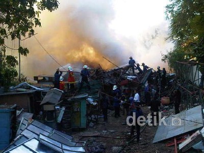 Gudang Satpol PP di Tambaksari Terbakar