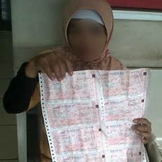 Nekat Jadi Calo Tiket KA, Nenek Nur Ditangkap di Stasiun Senen