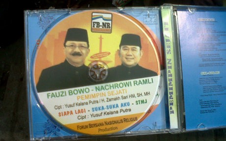 Kampanye di Kelapa Gading, Foke-Nara Bagikan CD Lagu Dangdut