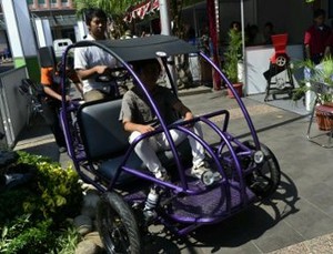 Keren, Becak Motor Berbahan Bakar Gas