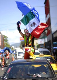Badut-badut dari Meksiko, Kolombia dan AS, kumpul di sini. REUTERS/Ulises Rodriguez.