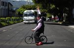 Ketika Para Badut Berpesta