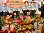 Anak-anak Kecil Ini Berjualan untuk Beramal