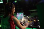 Mengintip DJ Seksi Jenny Cortez Beraksi