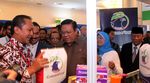 Menkokesra Tinjau Produk GarudaFood