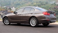 BMW Seri 3 di kawasan Dago, Bandung. Seri 3 merupakan salah satu model BMW terlaris di Indonesia. Luthfi Andika/detikOto.