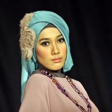 Monel, Busana Muslim Stylish Gaya Ibu Muda