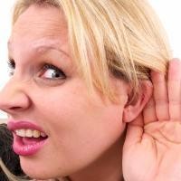 Awas! Menguping Bisa Bikin Tuli