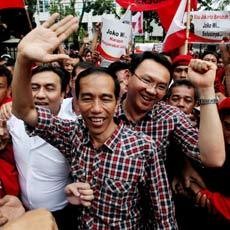 Jokowi Janjikan Honor Kehormatan untuk Pengurus RT dan RW