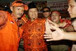 Hidayat Temui Warga Matraman