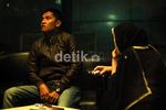 Keluarga Bupati Buol ke KPK Bawa Baju