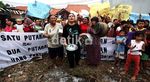 Bawa Panci, Pendukung Foke Berjoget