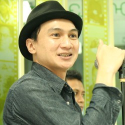 Cari Alternatif Bermusik, Anji Buka Warung Tenda