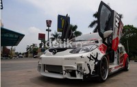 Tidak heran bila wong Jogja ini pun mampu merebut predikat King Street Racing di kontes Clas Mild Accelera Auto Contest 2012 (CMAAC) di Pekanbaru beberapa waktu lalu. Syubhan Akib/detikOto.