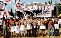 Sekitar dua ribu orang pendukung sudah berkumpul di lokasi