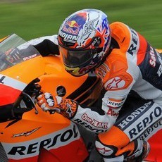 Stoner Start Terdepan di Sachsenring