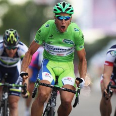 Sagan Catat Kemenangan Ketiga