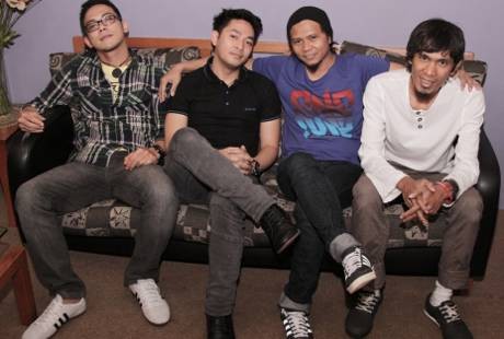 Tanpa Ariel, Uki Cs Ramaikan Panggung Result & Reunion 2012