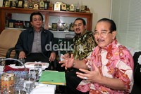 Zulkarnaen juga membantah keterlibatan anaknya. Ia menyebut anaknya bukanlah petinggi di perusahaan yang memenangkan tender pengadaan tersebut. Ramses/detikcom.