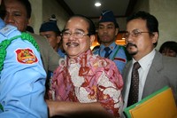 Dalam keterangannya, Zulkarnaen mengatakan akan bekerja sama dengan penagak hukum yang menangani kasusnya. Ramses/detikcom.