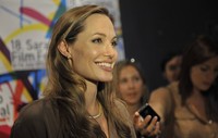 Angelina Jolie menghadiri Talent Campus of the 18th Sarajevo Film Festival pada Sabtu (7/7/2012). REUTERS/Sarajevo Film Festival/Handout.