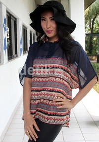 Dengan topi lebarnya, Ayu tampak manis. Gusmun/detikHot.