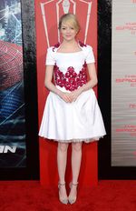 Si Cantik nan Seksi Emma Stone