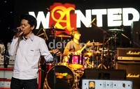 Lagu Dunia Baru dan Terbang Lebih Tinggi dibawakan Asta dengan baik. Herianto Batubara/detikHot.