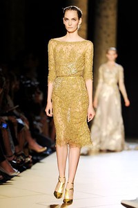Elie Saab, Fall/Winter 2012 Couture. Paris Fashion Week 2012. [Photo by Pascal Le Segretain/Getty Images]