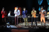 Dalam kesempatan ini tampil juga boyband bentukan Yovie Widianto yaitu Romeo.