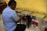 Distribusi Logistik Pilkada Hingga Malam