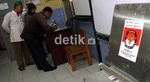 Distribusi Logistik Pilkada Hingga Malam