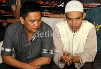 Doddy mengaku Andhika mengundurkan diri dari Kangen Band, dan ia pun telah melanggar kontrak kerja. Herianto Batubara/detikcom.