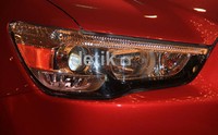 Lampu depan menggunakan teknologi super wide range discharge.