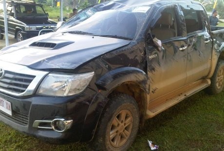 Mobil Rombongan Gubernur Kaltim Terguling, 3 Luka-luka