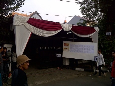 326 Orang Nyoblos Bareng Foke di TPS 01 Gondangdia