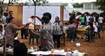 Suara Jokowi-Foke Bersaing Ketat