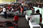Ramai-ramai Nyoblos di Pasar Tanah Abang