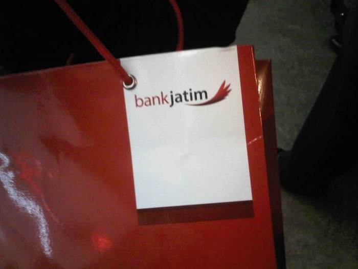 Bandar Kerek Saham Bank Jatim ke Rp 800?