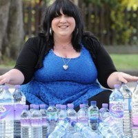 Kecanduan Air Hingga Minum 20 Liter dalam Sehari