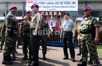 Komandan Korps Marinir Mayjen TNI (Mar) M. Alfan Baharudin menyambut kedatangan Komandan Marinir Republik Korea Letnan Jenderal Lee Ho Yeon.