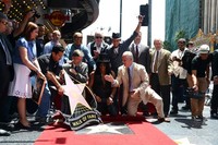Slash mendapat kehormatan sebagai salah satu musisi yang namanya tercatat di Hollywood Walk of Fame, Hollywood, California. Frazer Harrison/Getty Images.