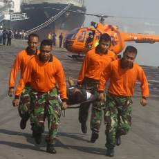 TNI AL Gelar Latihan Evakuasi Medis Udara