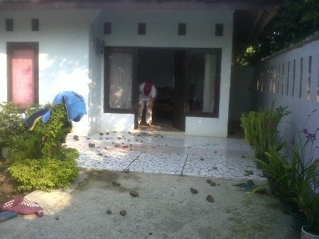 5 Rumah Rusak Akibat Bentrokan di Permukiman Ahmadiyah Bogor